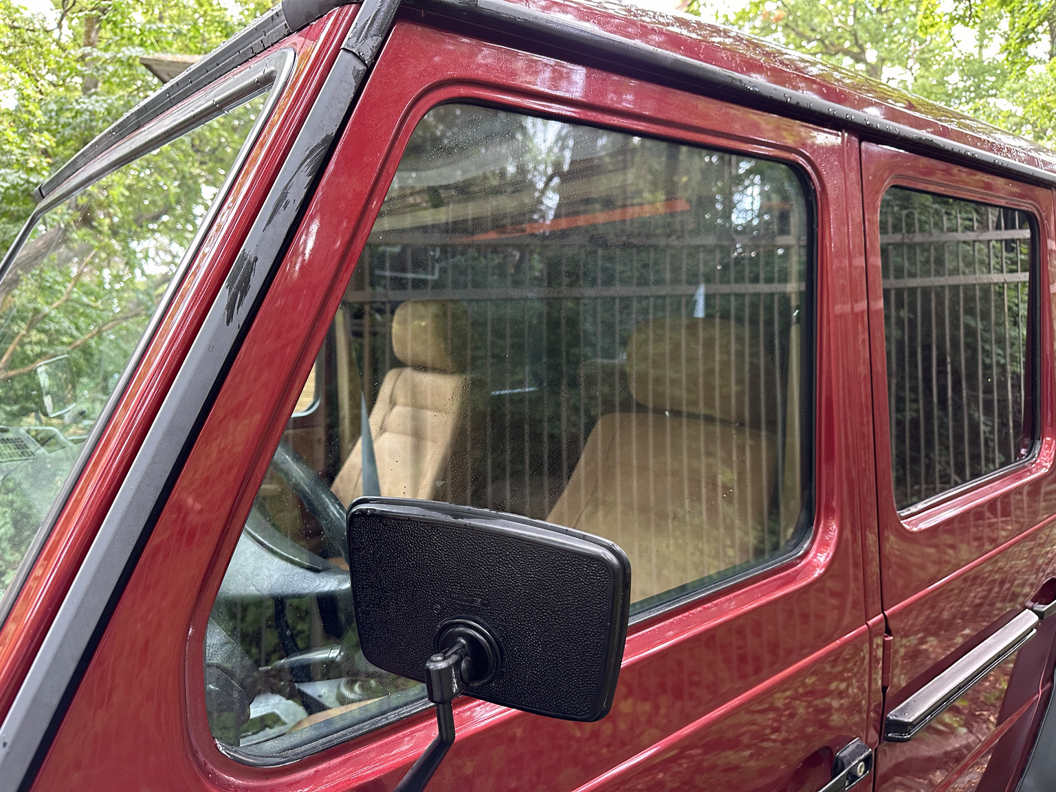 Exteriörbild på 1986 Mercedes 280 GE (61)