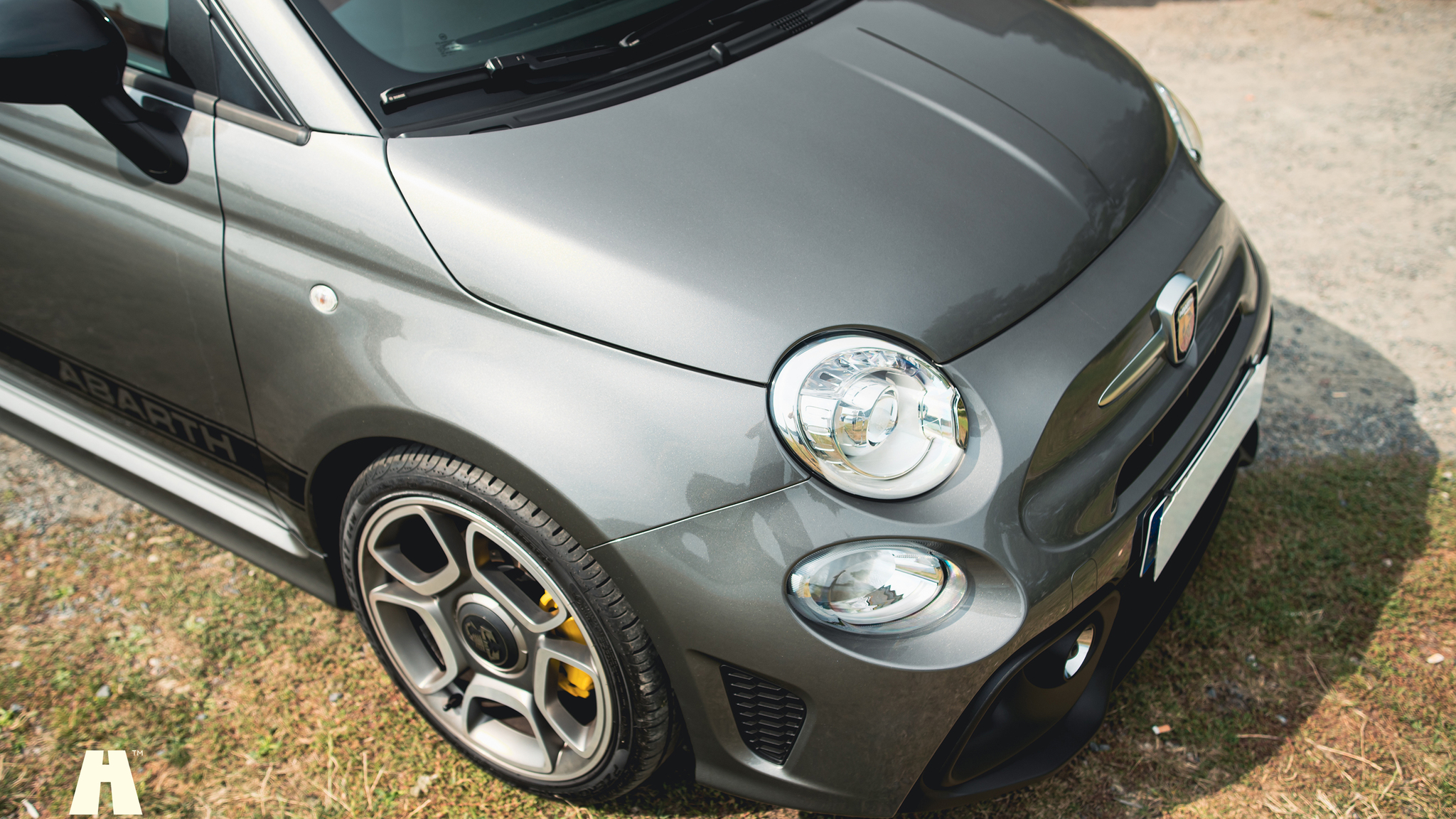 Exteriörbild på 2018 Abarth 595 Turismo CAB