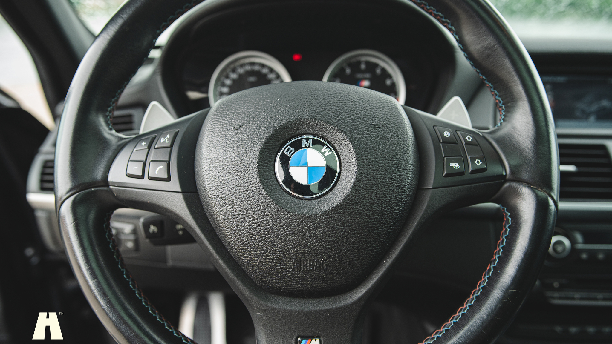 Interiörbild 2010 BMW X6 M Ferrita 555HK (12)