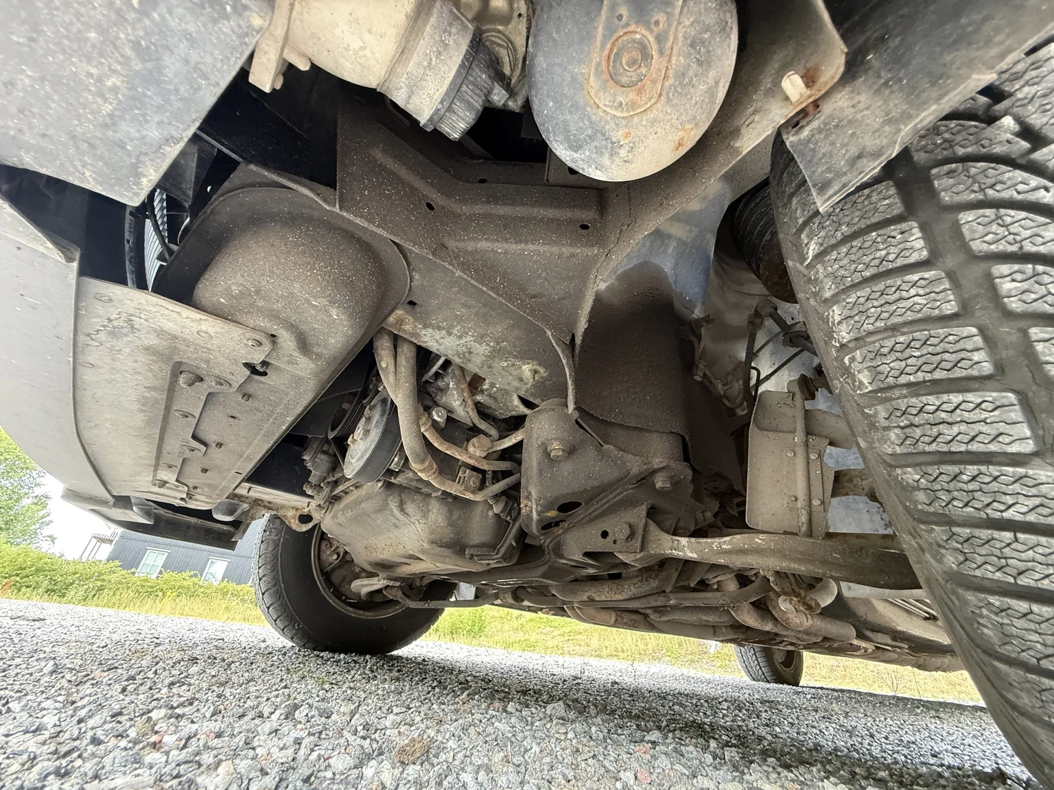 Image of 1990 BMW 750i (38) mechanics