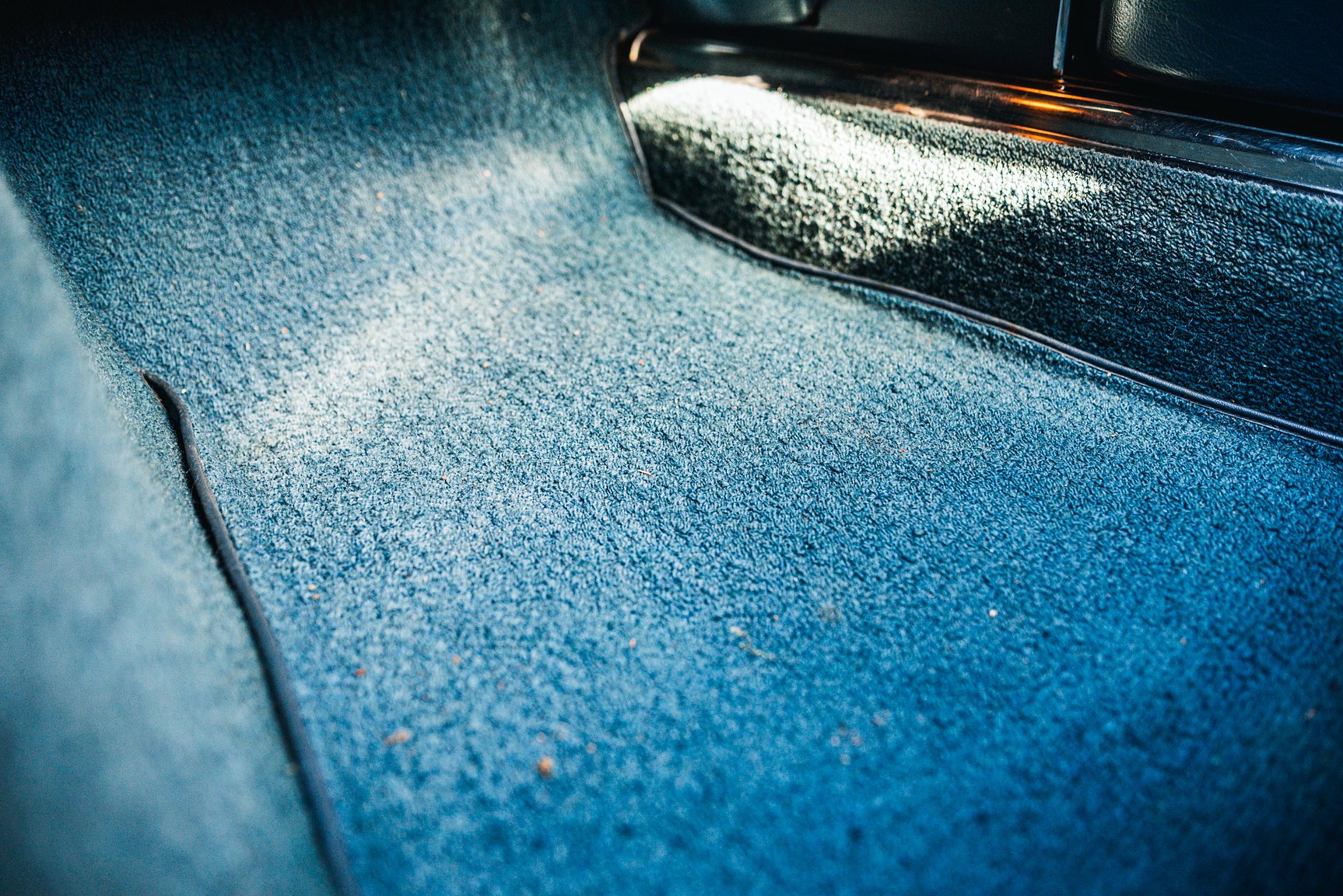 Interior image of 1972 Mercedes-Benz 350 SL