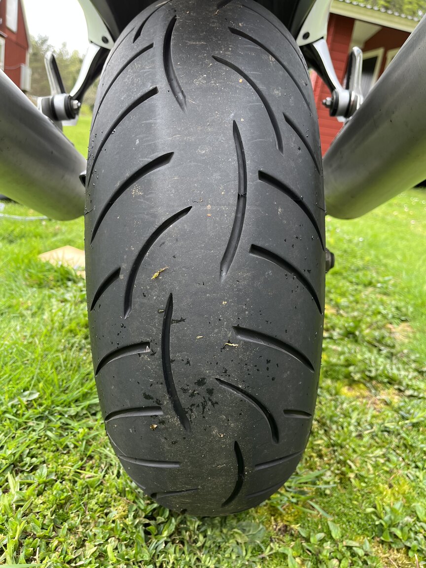 Exteriörbild på 1999 Suzuki GSX1300R Hayabusa