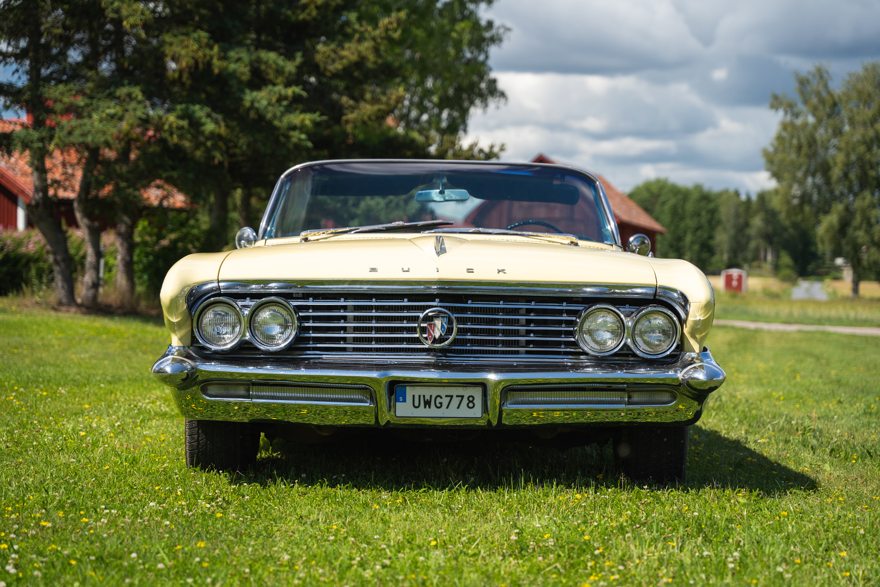 Exteriörbild på 1961 Buick Electra 225 cab
