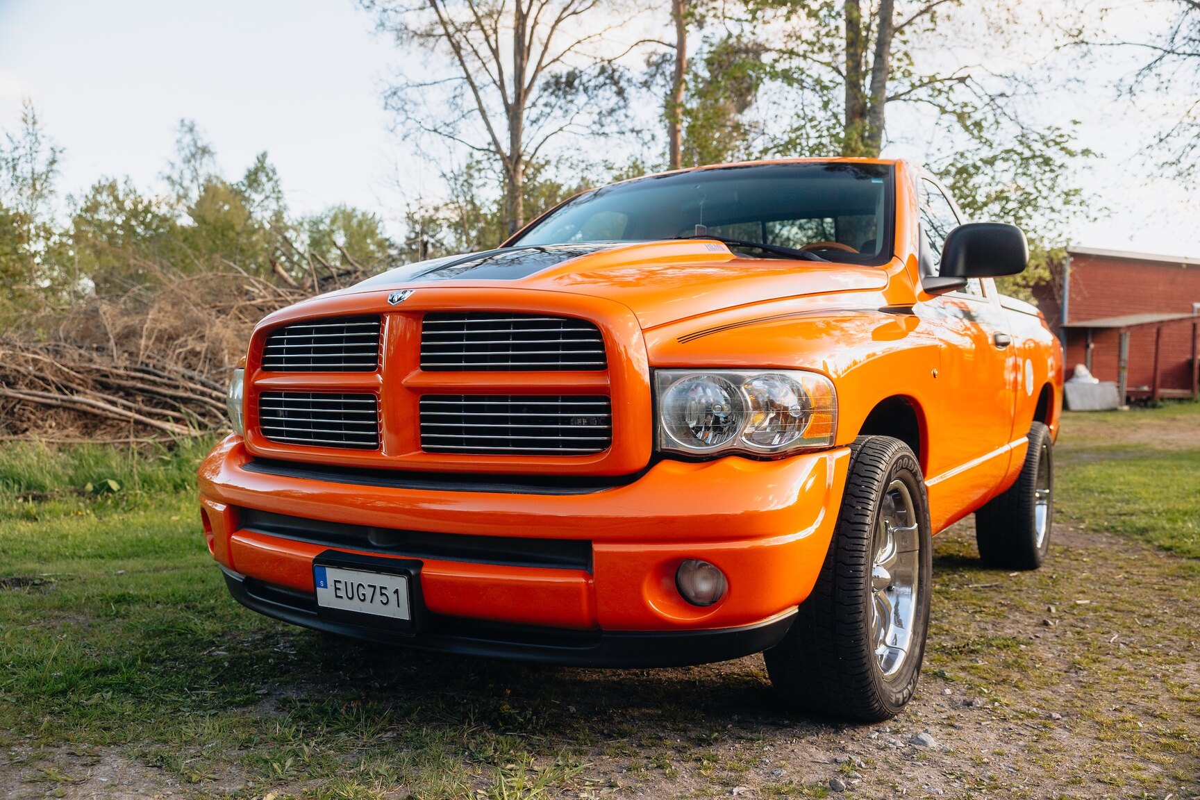 Exterior image of 2004 Dodge Ram HEMI GTX 