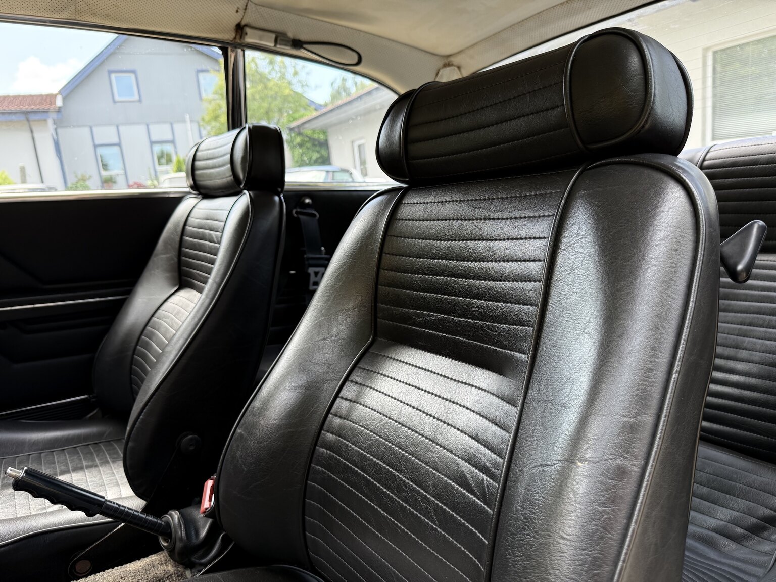 Interior image of 1974 Alfa Romeo GT 1600 Junior