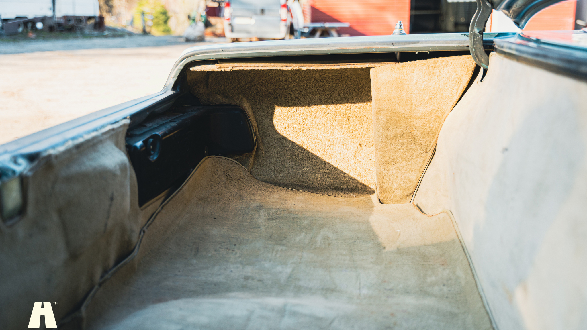 Innenraumfoto von 1985 Mercedes-Benz 380 SL