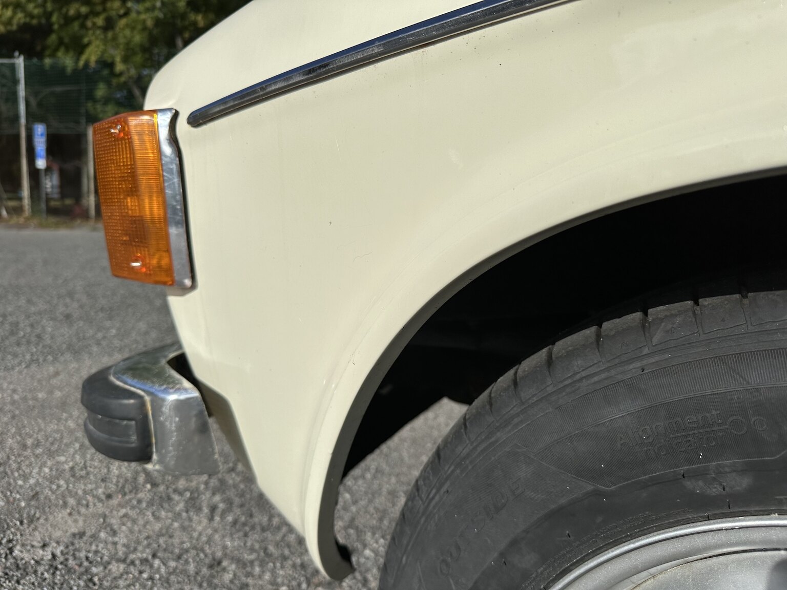 Exteriörbild på 1973 Volvo 142