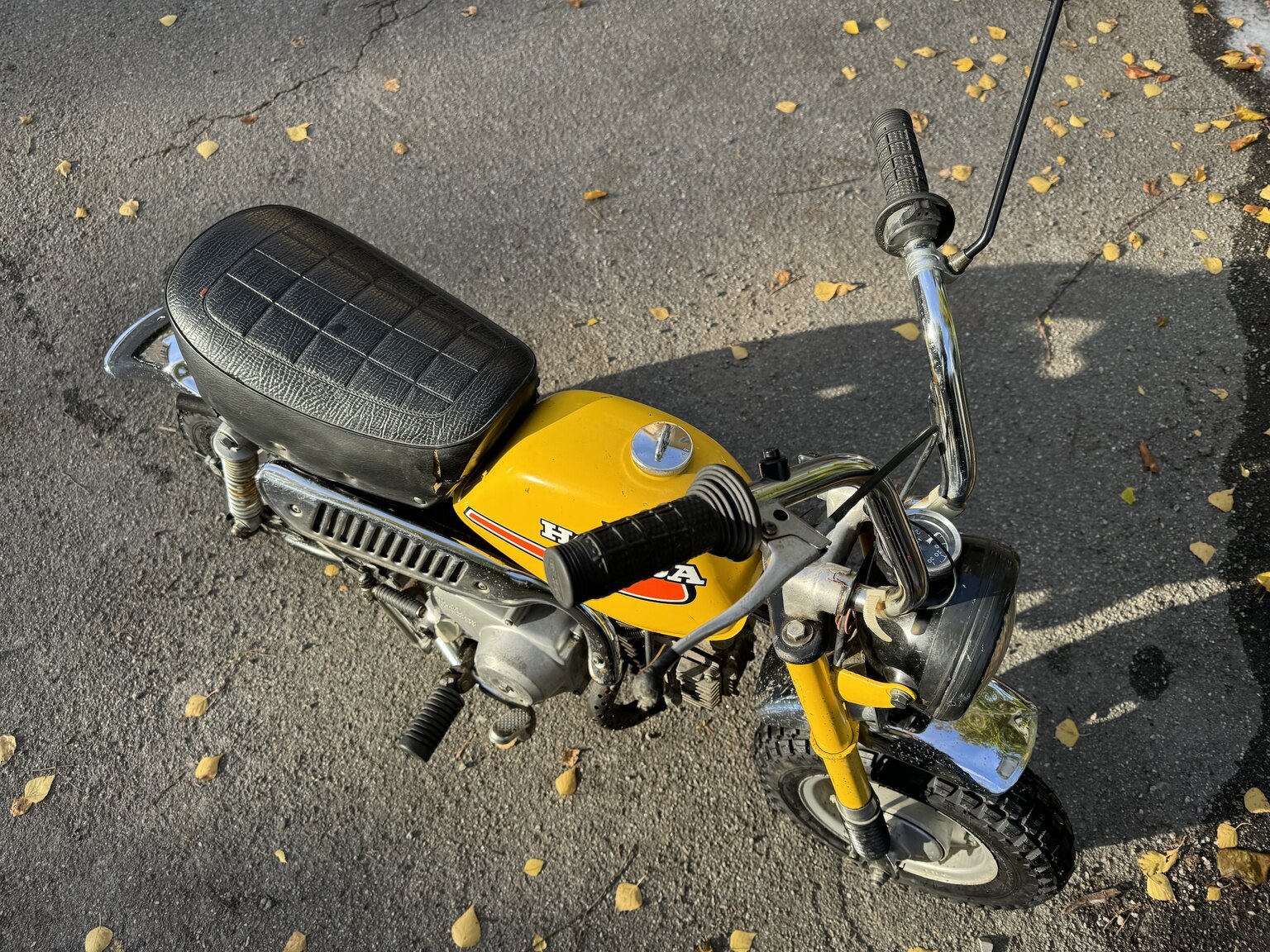 Exteriörbild på 1976 Honda Monkey Z50