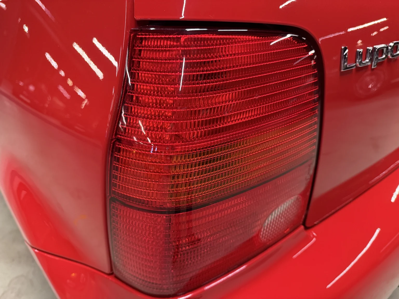 Exteriörbild på 2000 VW LUPO GTI 2001 (47)