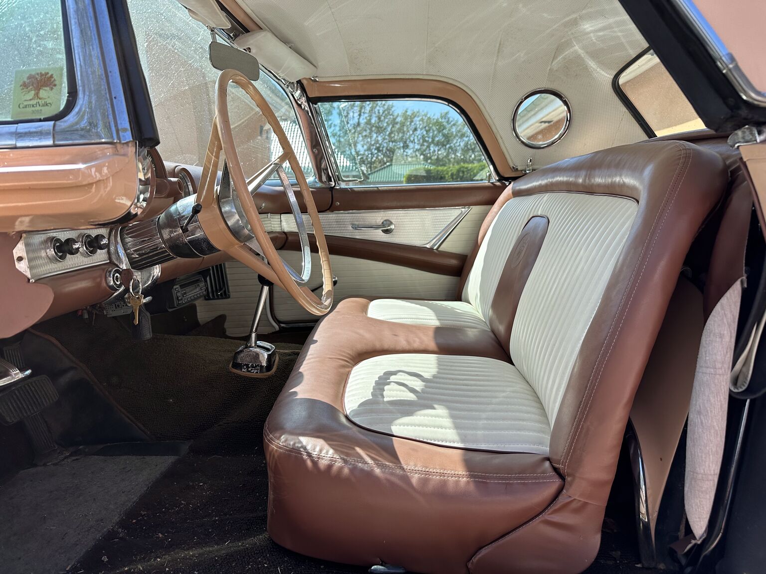 Interiörbild 1956 Ford Thunderbird Convertible