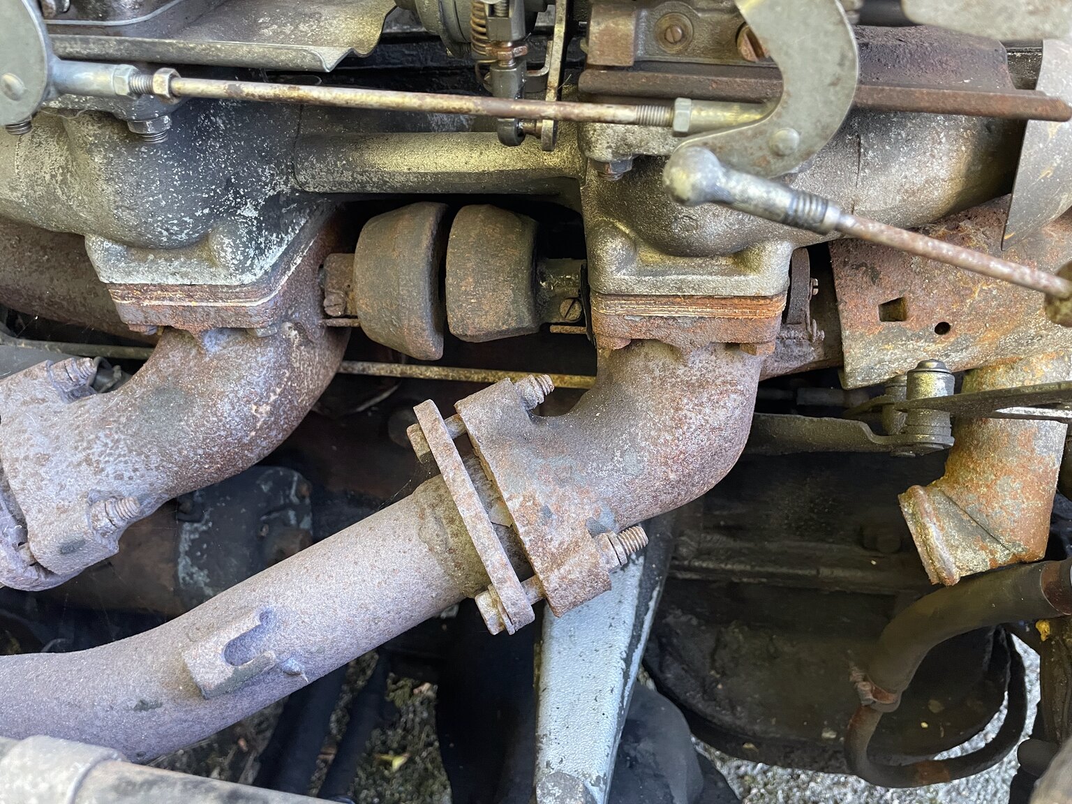 Image of 1966 Mercedes-Benz 250s mechanics