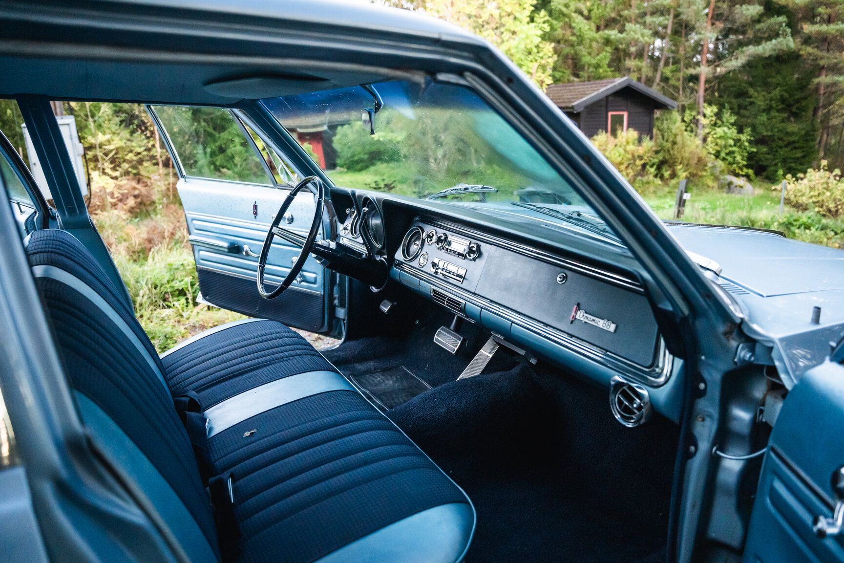 Interior image of 1966 Oldsmobile Dynamic 88 Celebrity (9)