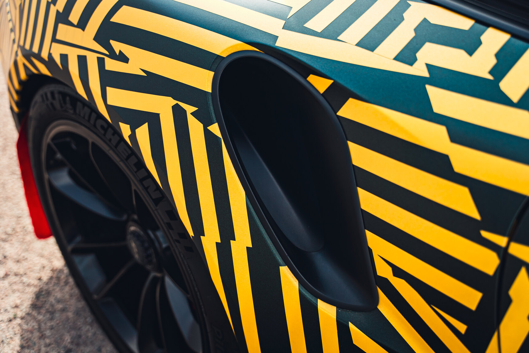 Exteriörbild på 2016 Porsche 911 GT3 RS PDK "Rally Build"