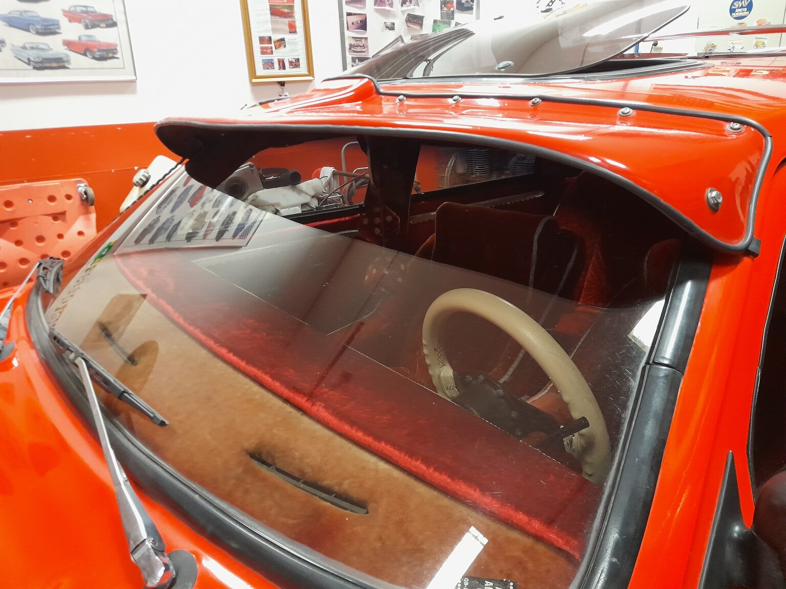 Exterior image of 1968 Volvo 145 Custom