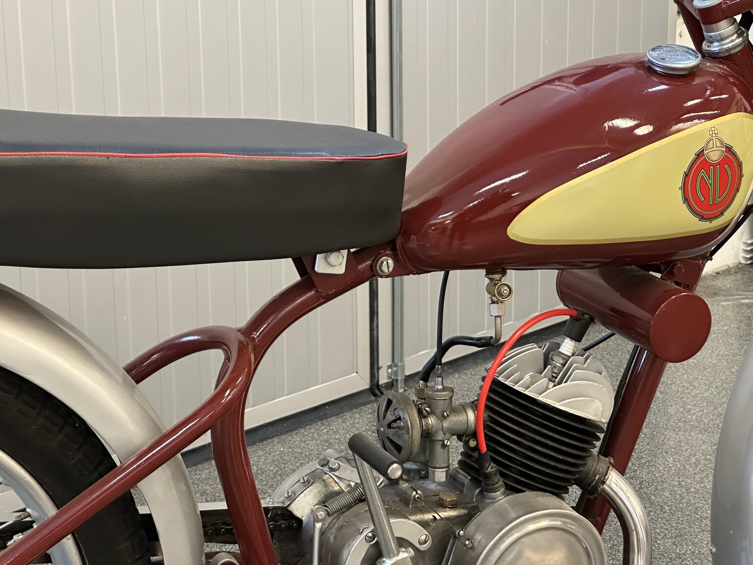 Exterior image of 1950 NV 125