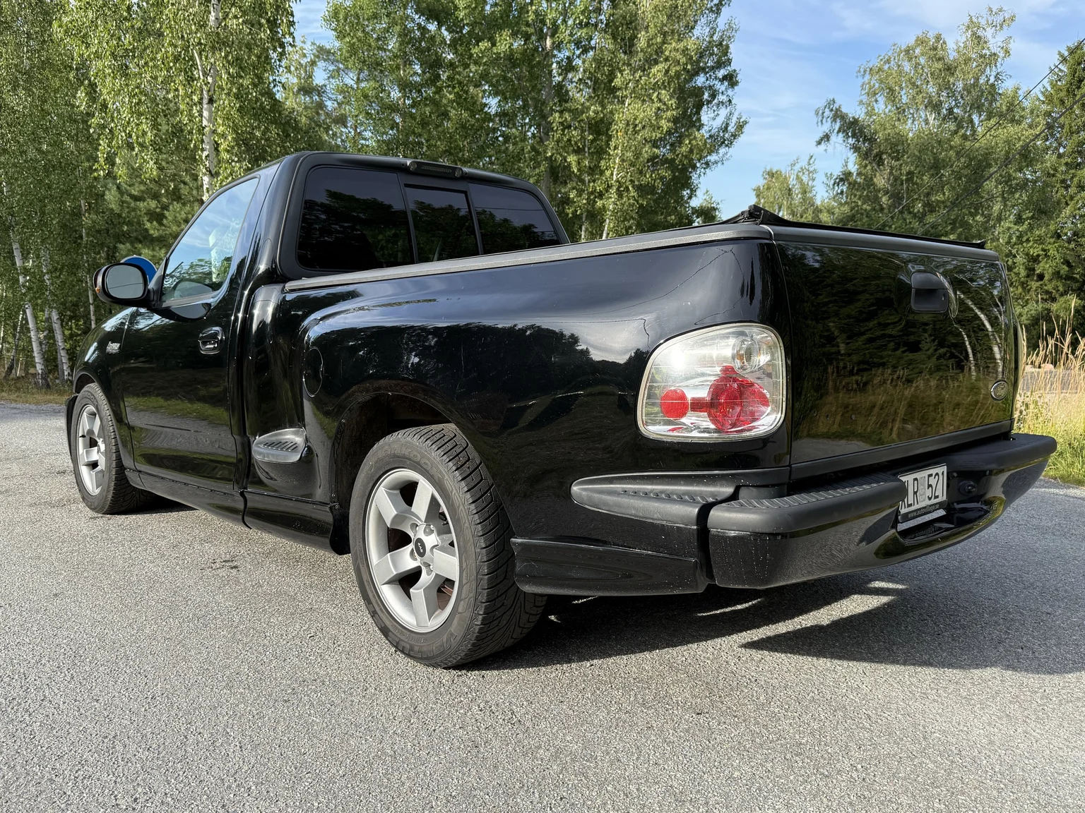 Aussenfoto 2002 Ford F-150 SVT Lightning (55)