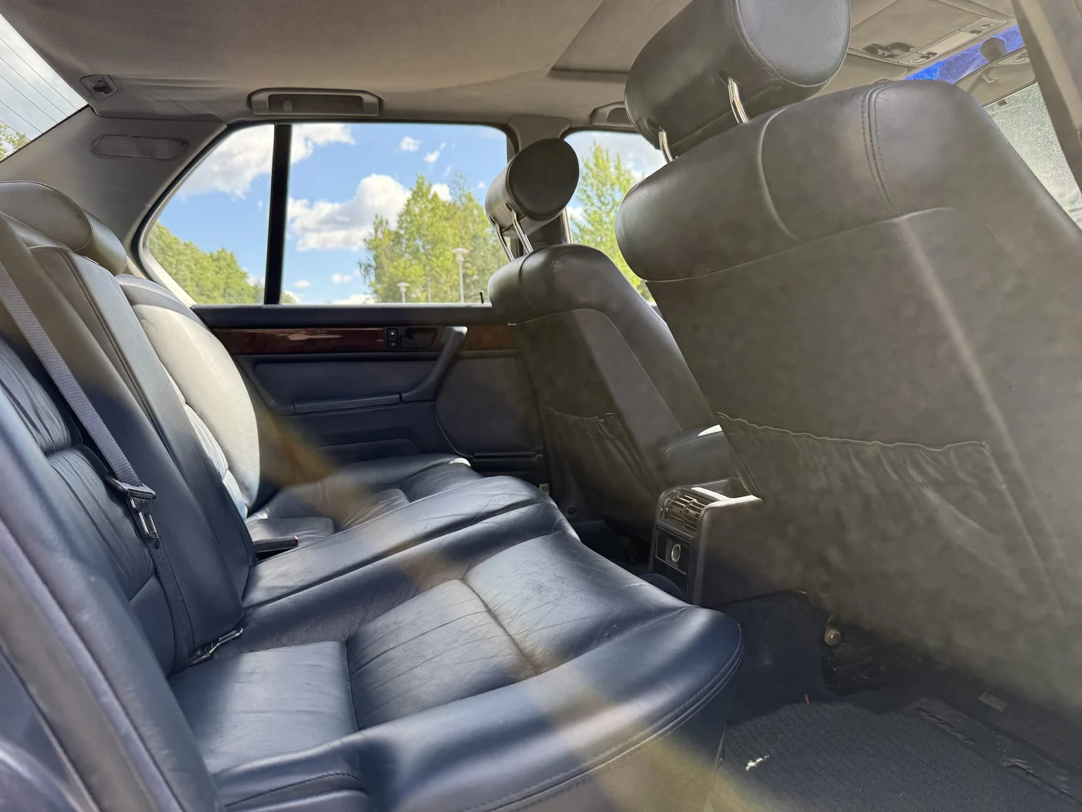 Innenraumfoto von 1990 BMW 750i (83)