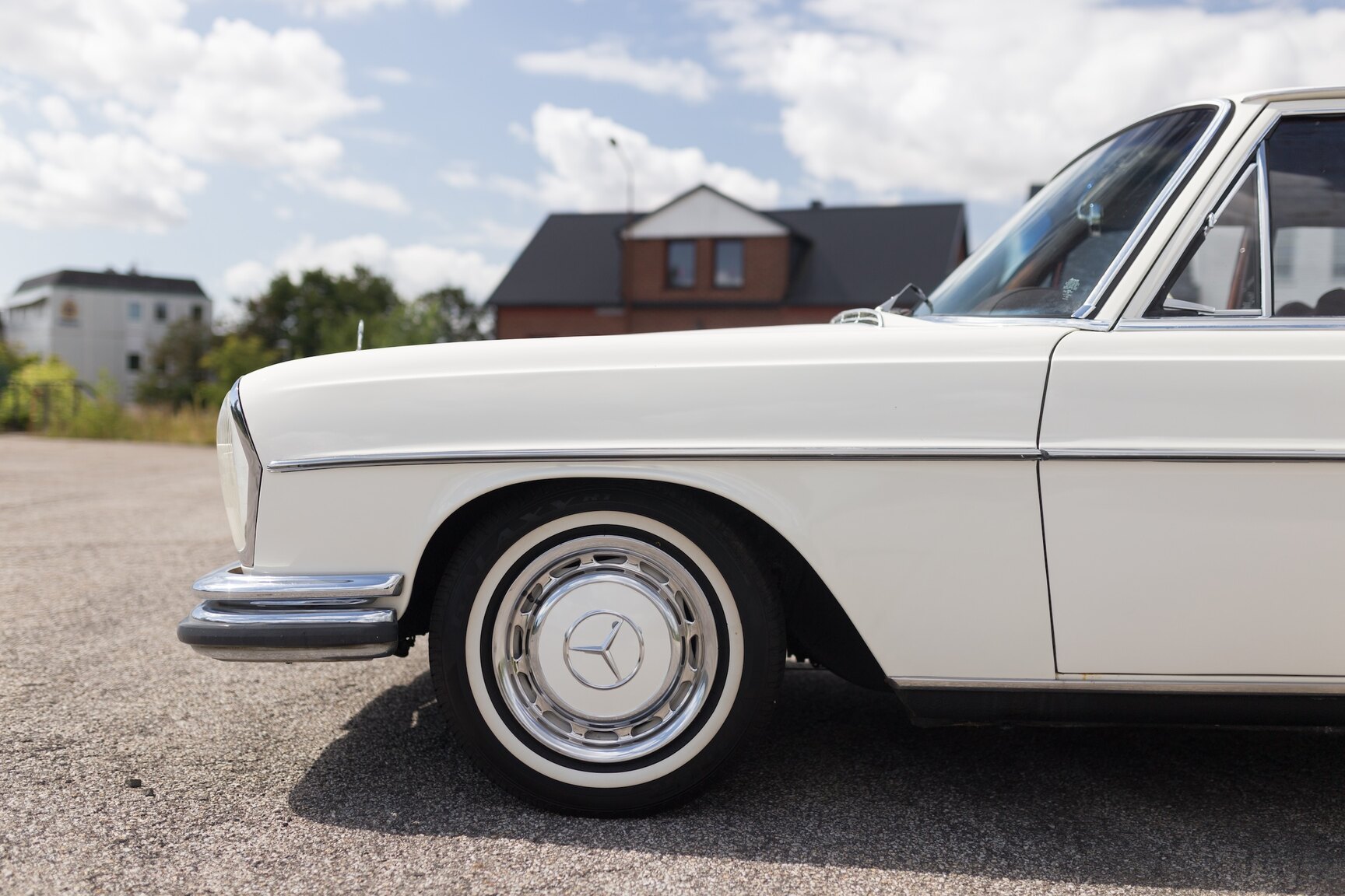 Exteriörbild på 1966  Mercedes-Benz 250 