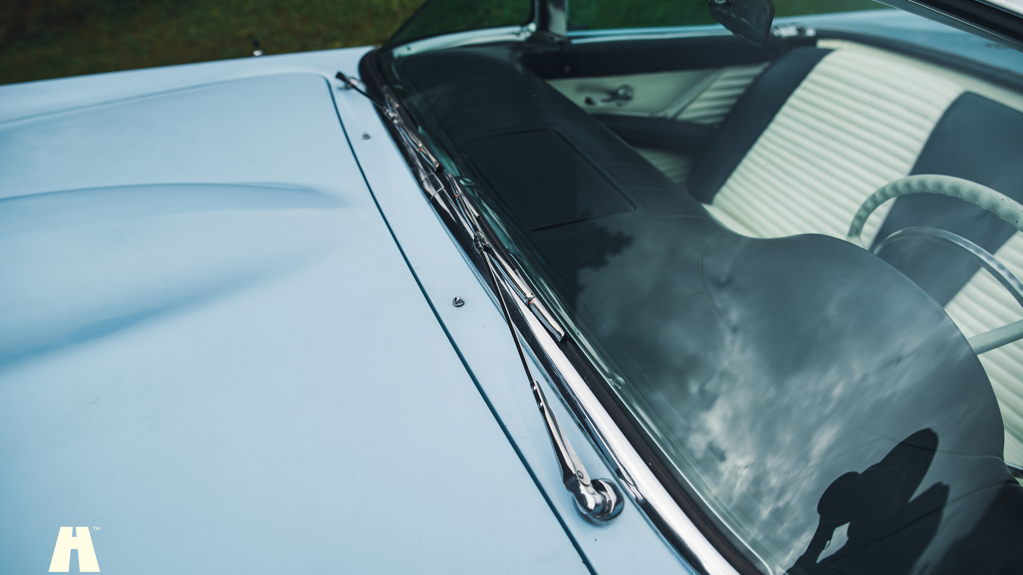 Exterior image of 1957 Ford Thunderbird D-Code