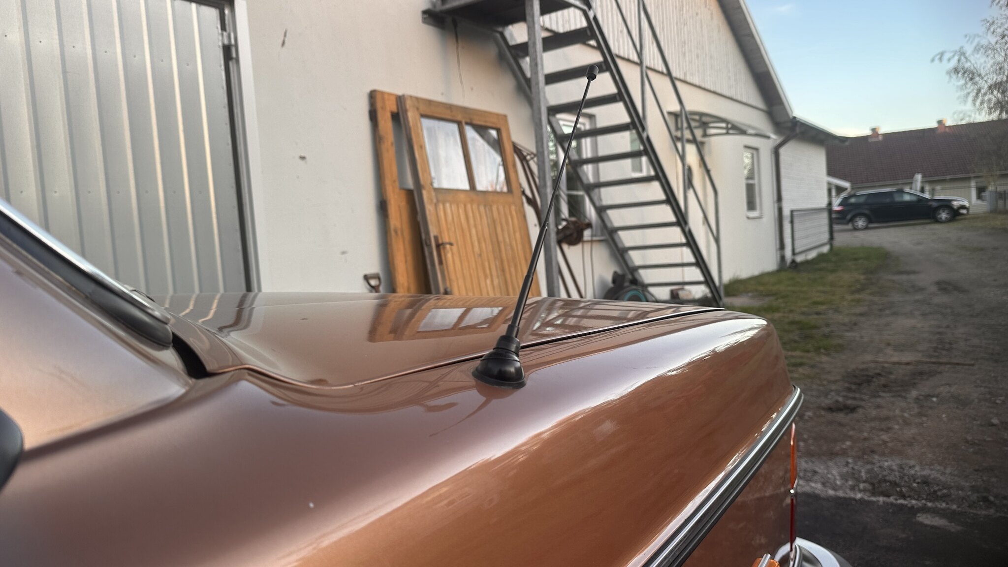 Exteriörbild på 1981 Volvo 244 GLE D6
