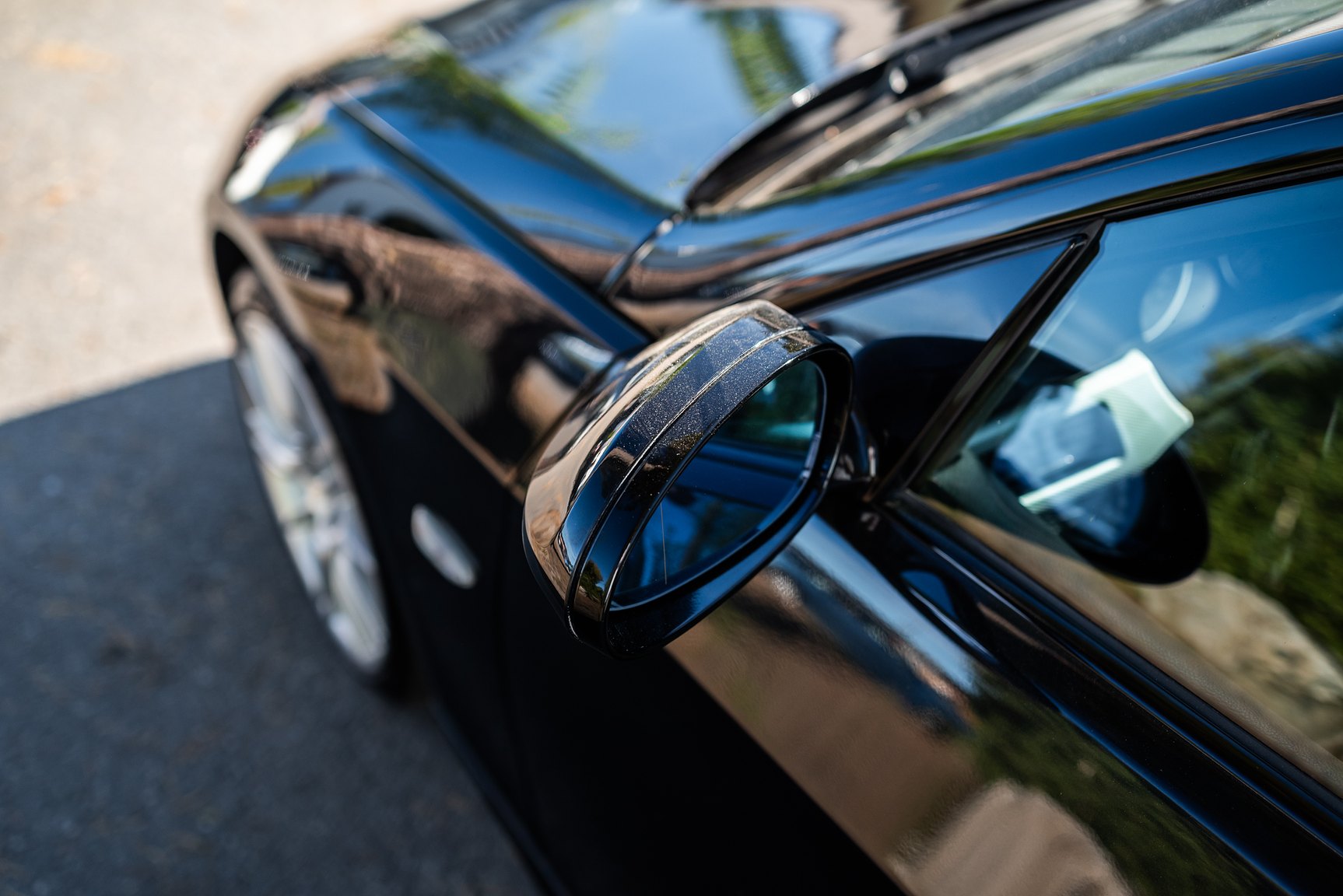 Exterior image of 2009 BMW 325Xi