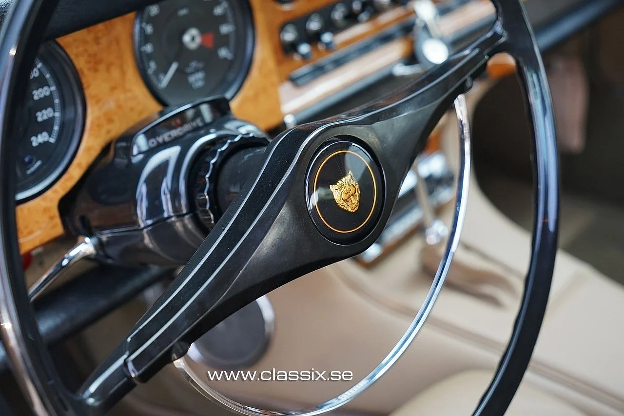 Bild von 1970 Jaguar 420 (16)