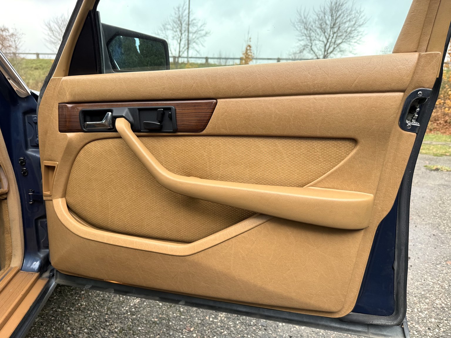 Interiörbild 1987 Mercedes-Benz 300 SE