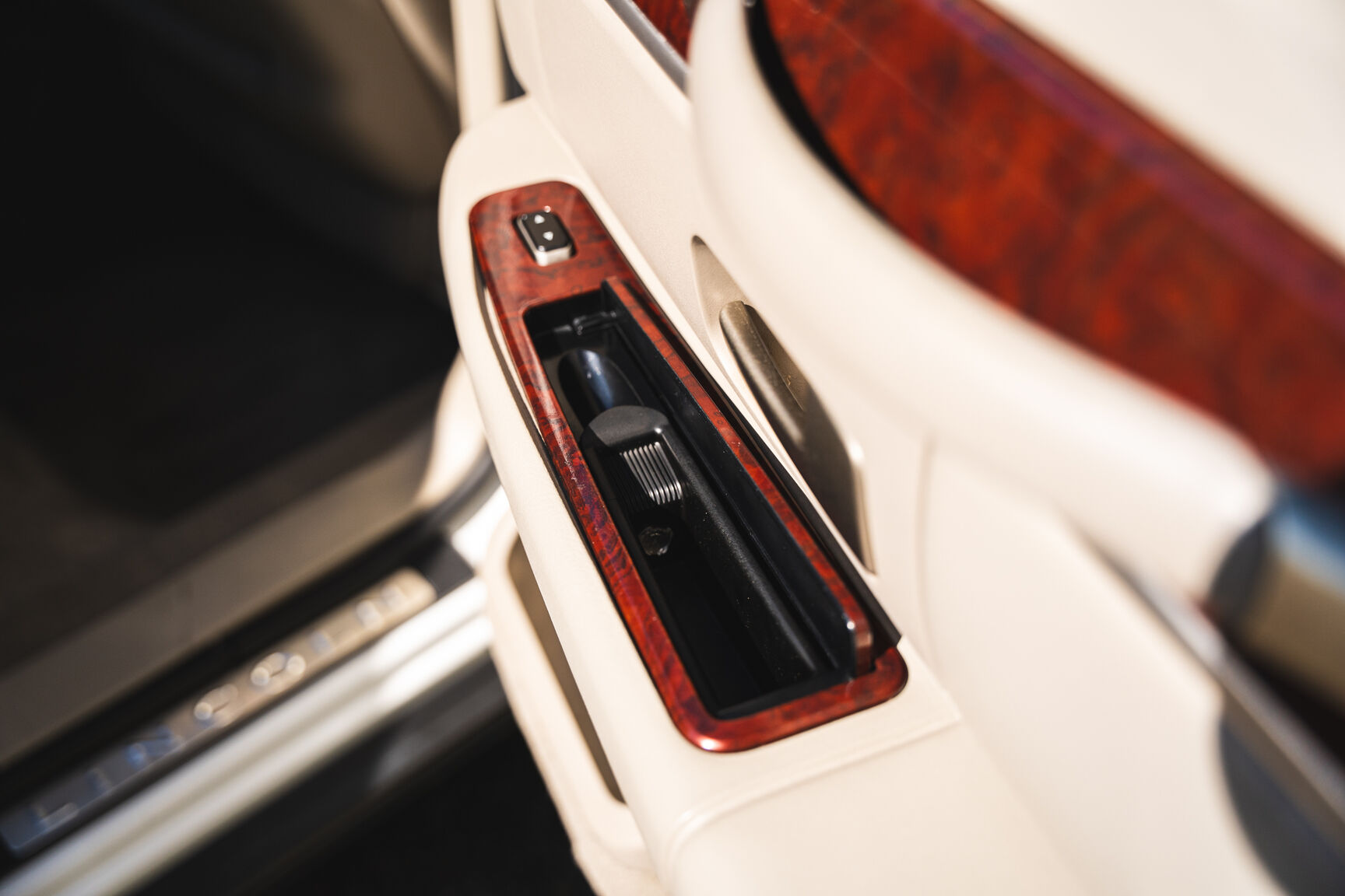 Interior image of 2003 Lincoln Town Car