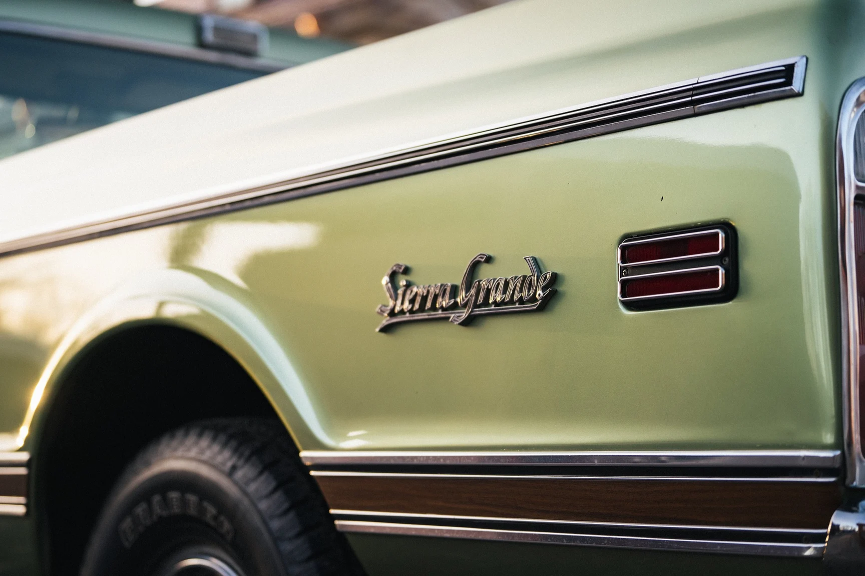 Aussenfoto 1970 GMC 1500 Custom Sierra Grande – NO RESERVE (41)