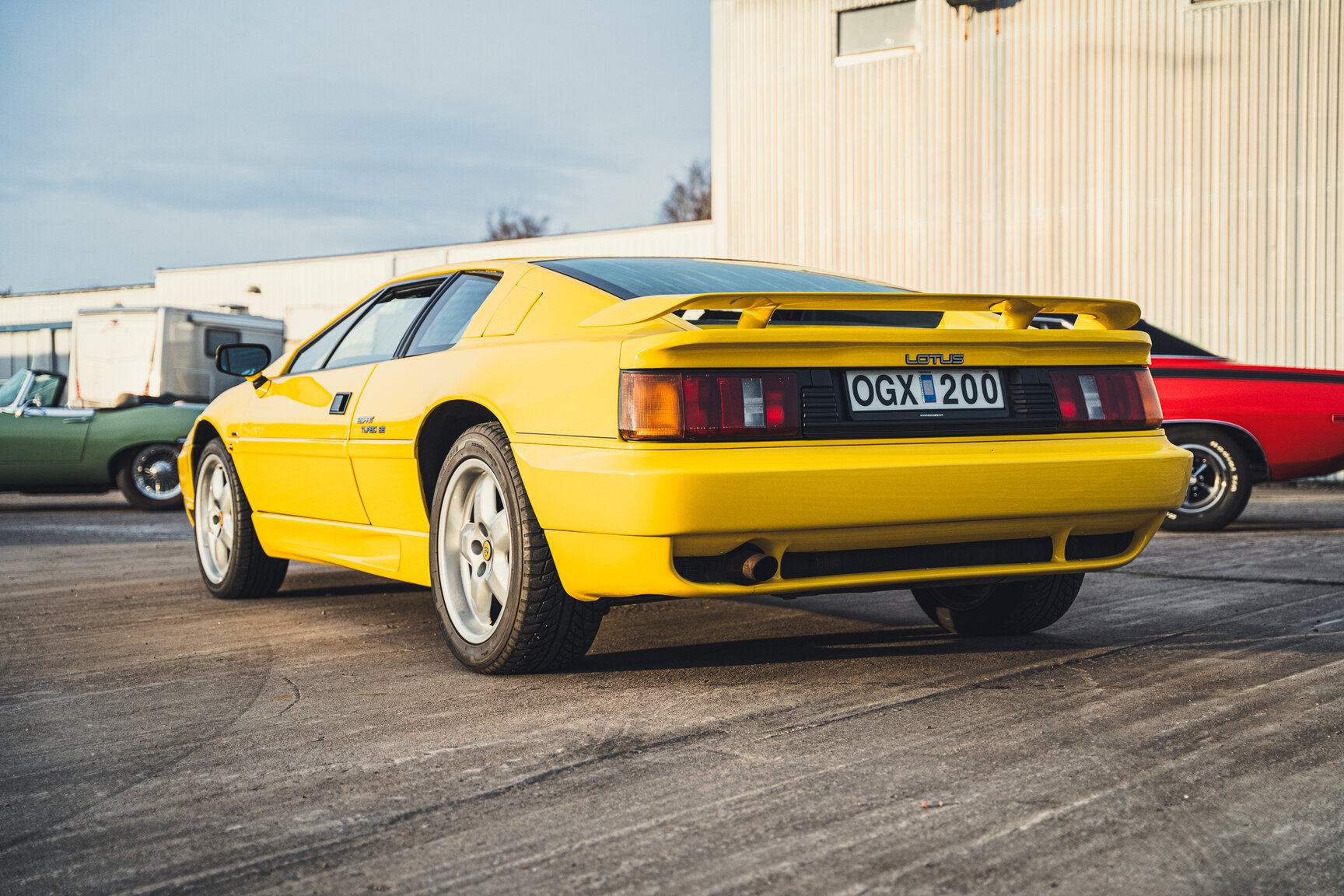 Exterior image of 1989 Lotus Esprit Turbo SE
