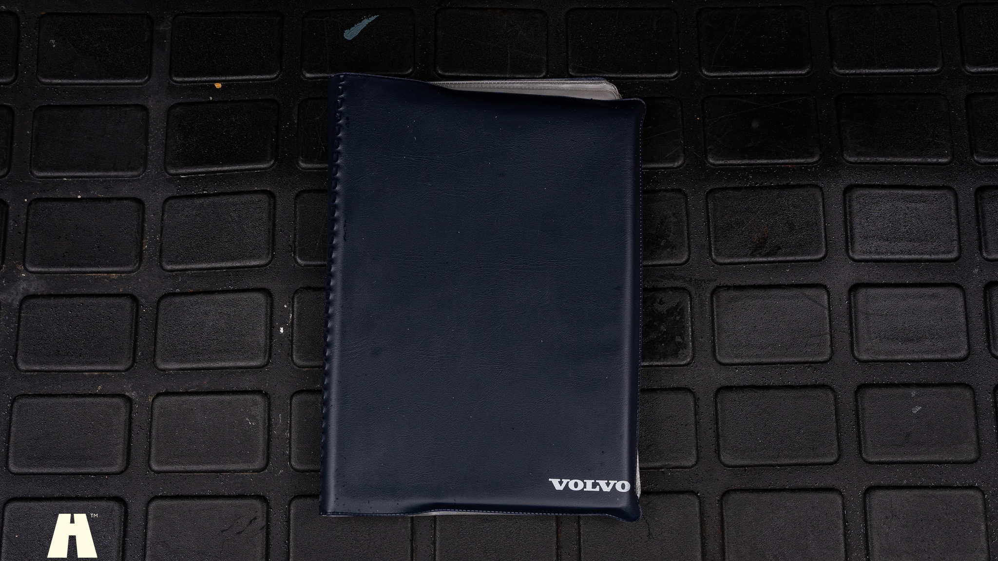 Documentation for 1995 Volvo 940 SE