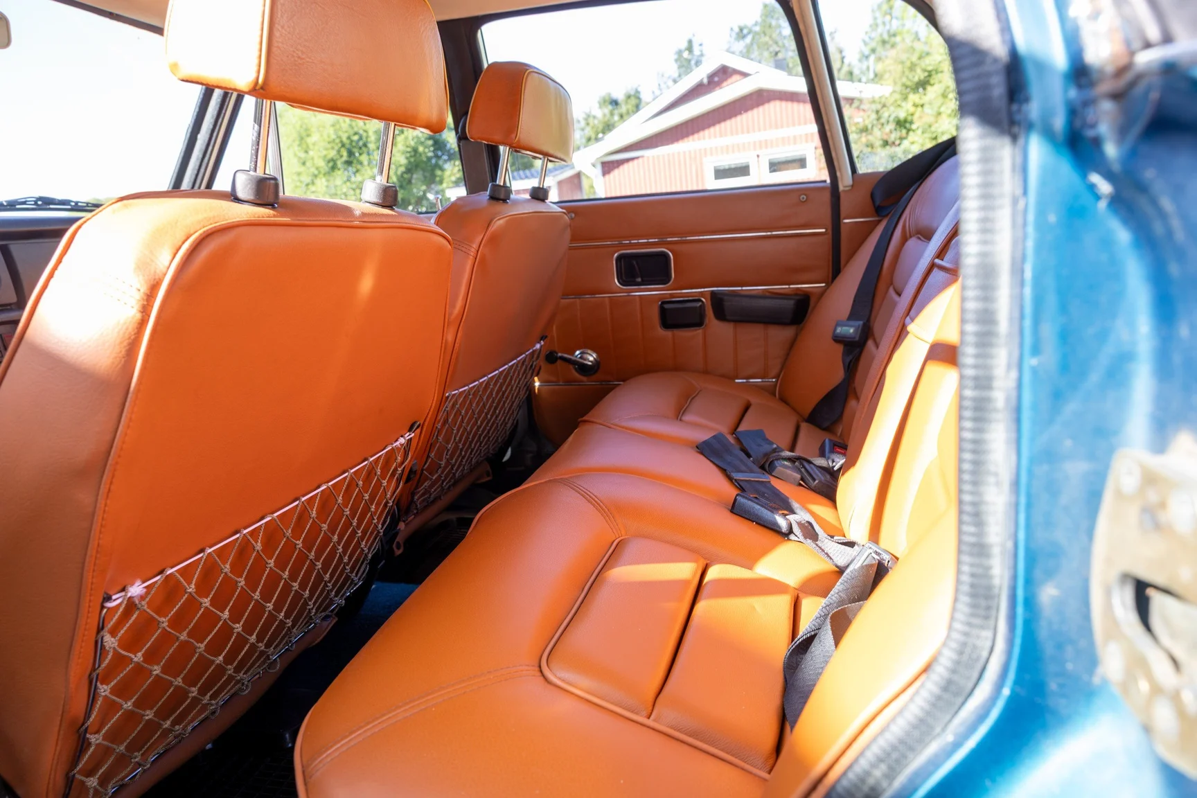 Interior image of 1973 Volvo 164E (11)