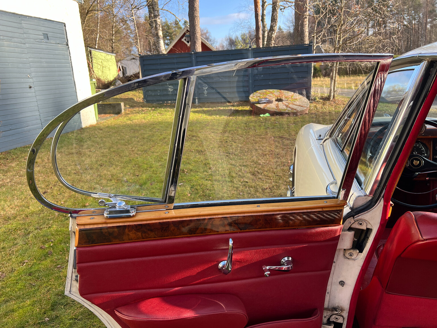Interior image of 1963 Jaguar Mark II 3.8 Litre