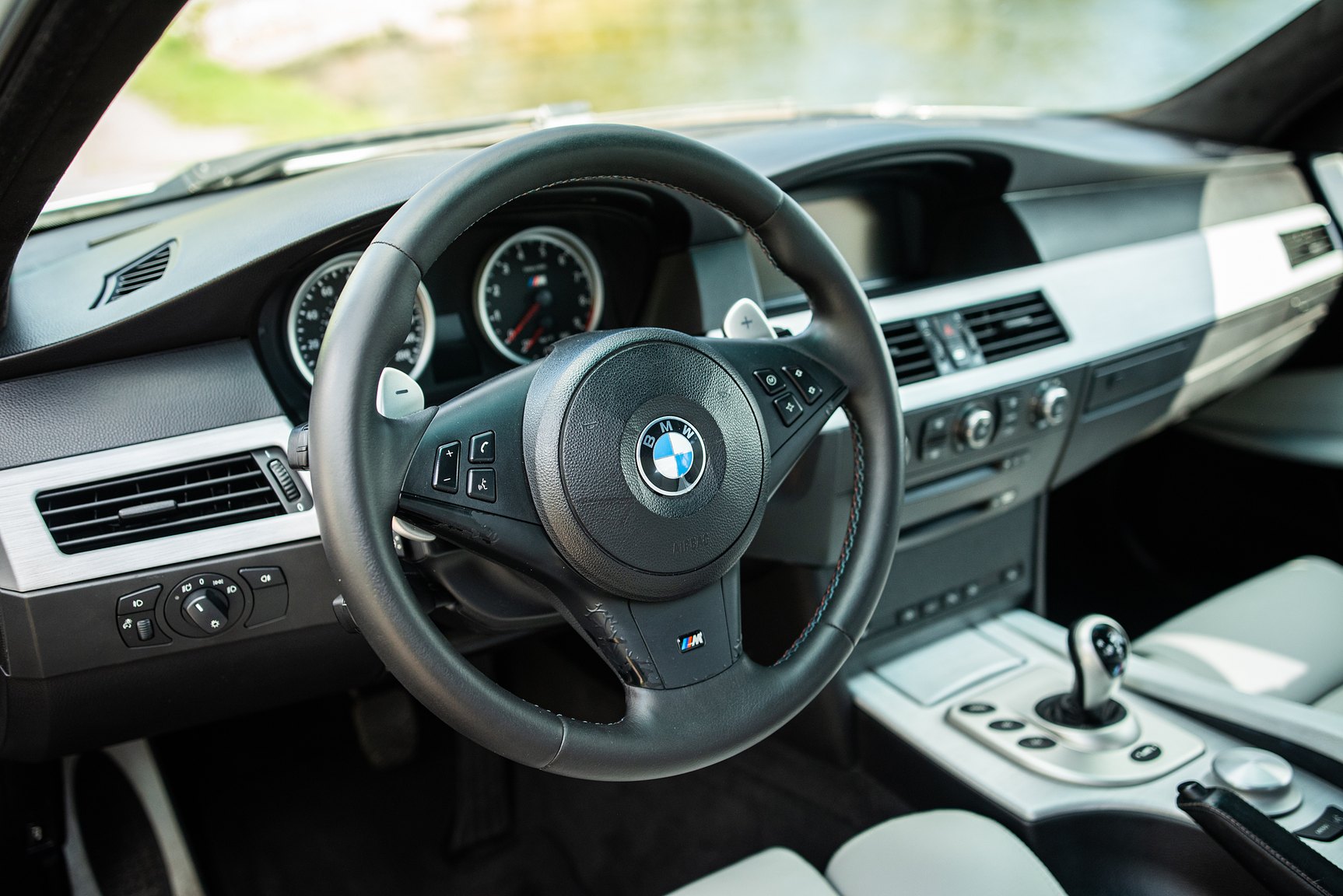 Interior image of 2006 BMW E60 M5