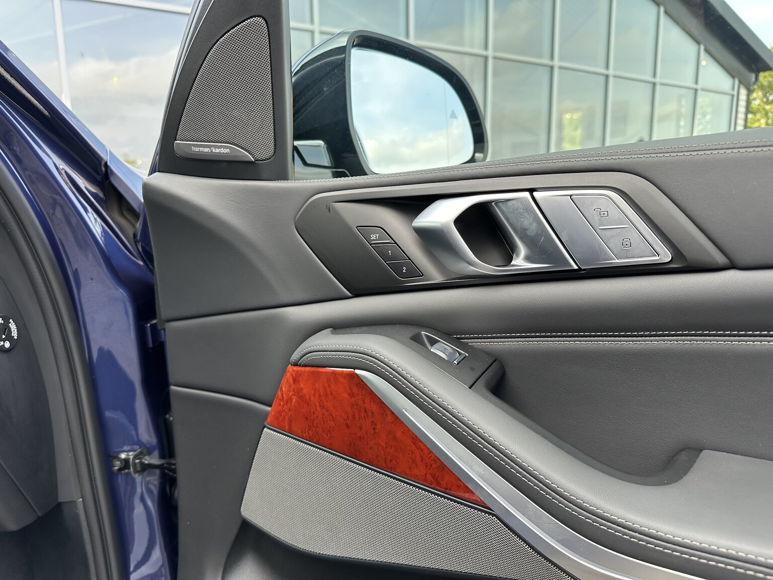 Interior image of 2022 ALPINA XB7