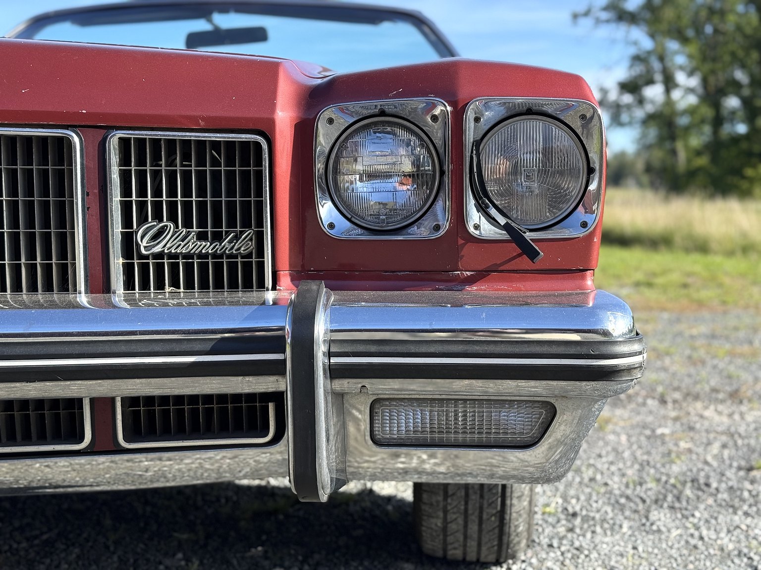 Exteriörbild på 1975 Oldsmobile Delta 88