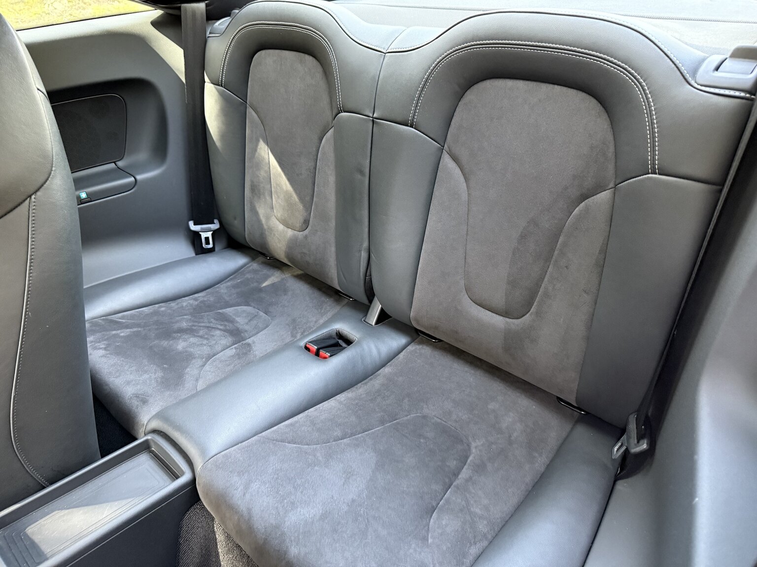 Interior image of 2011 Audi TT RS Coupé