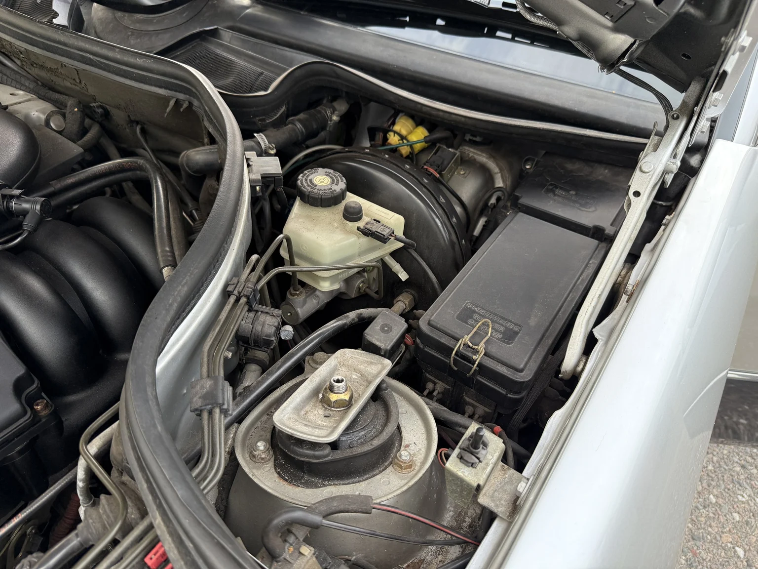 Image of 1994 Mercedes-Benz E 320 T (10) mechanics