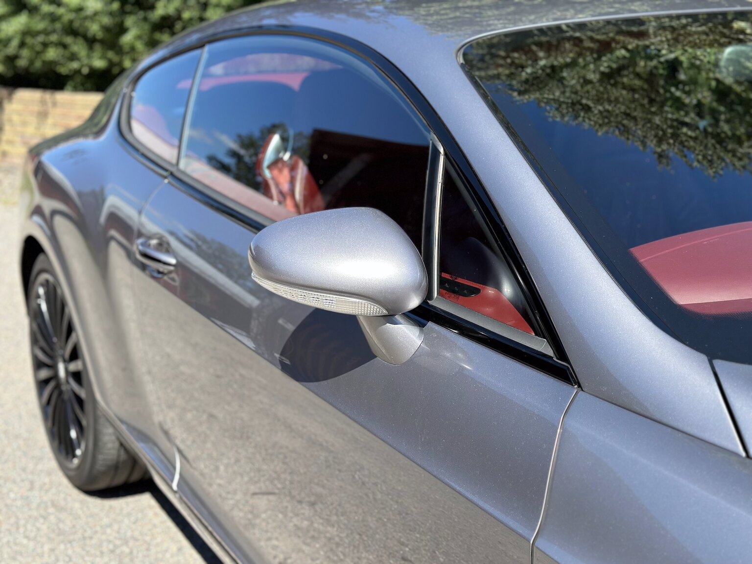Exteriörbild på 2005 Bentley Continental GT