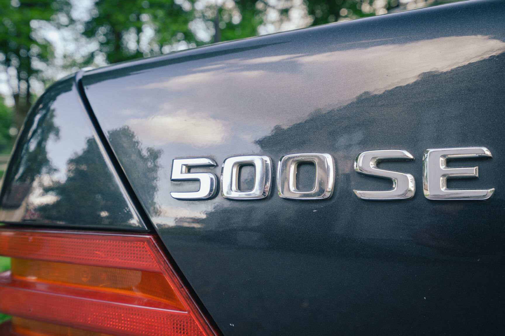 Exterior image of 1992 Mercedes-Benz 500 SE (23)