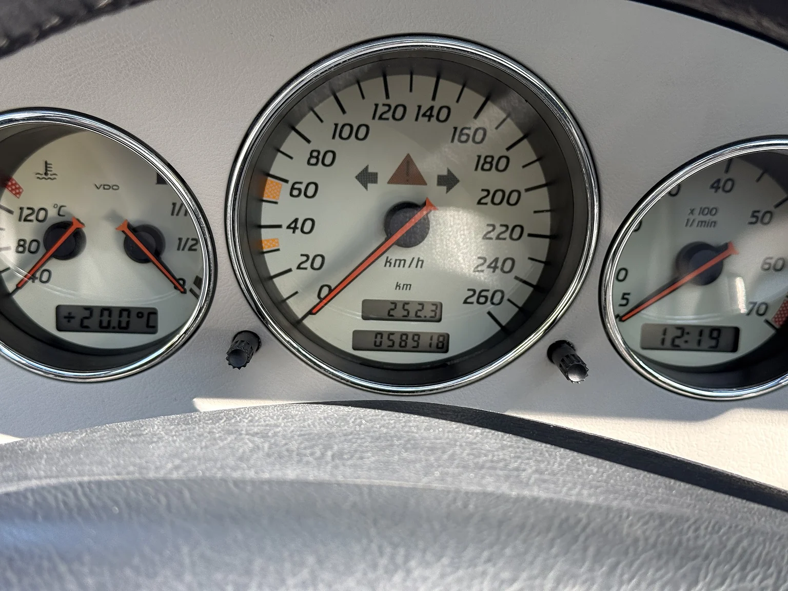 Innenraumfoto von 1997 Mercedes-Benz 230 SLK (16)