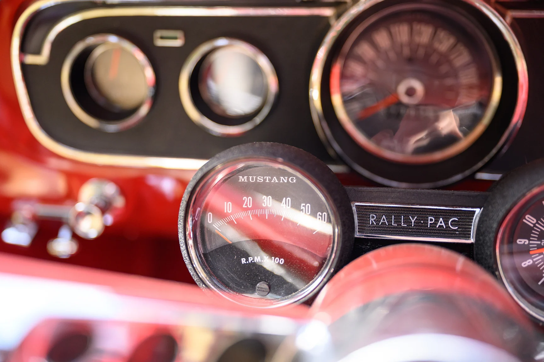 Interiörbild 1965 Ford Mustang GT Convertible (21)