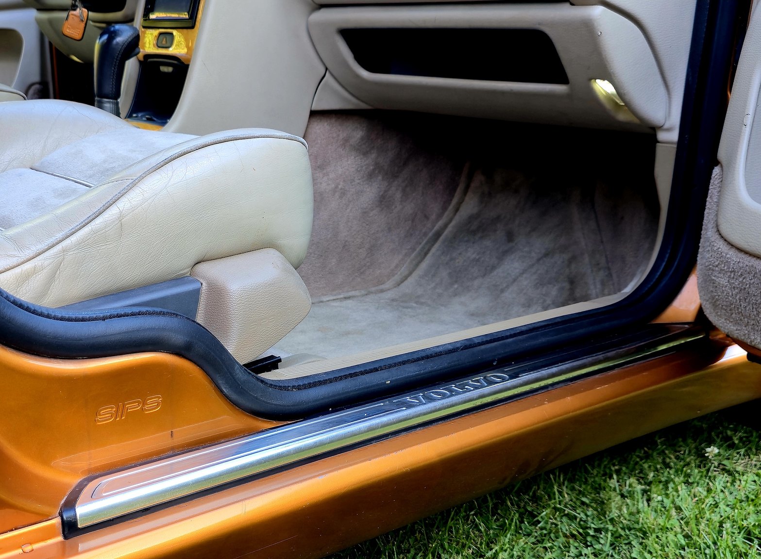 Interior image of 1998 Volvo V70 R 2.3 T Automatisk