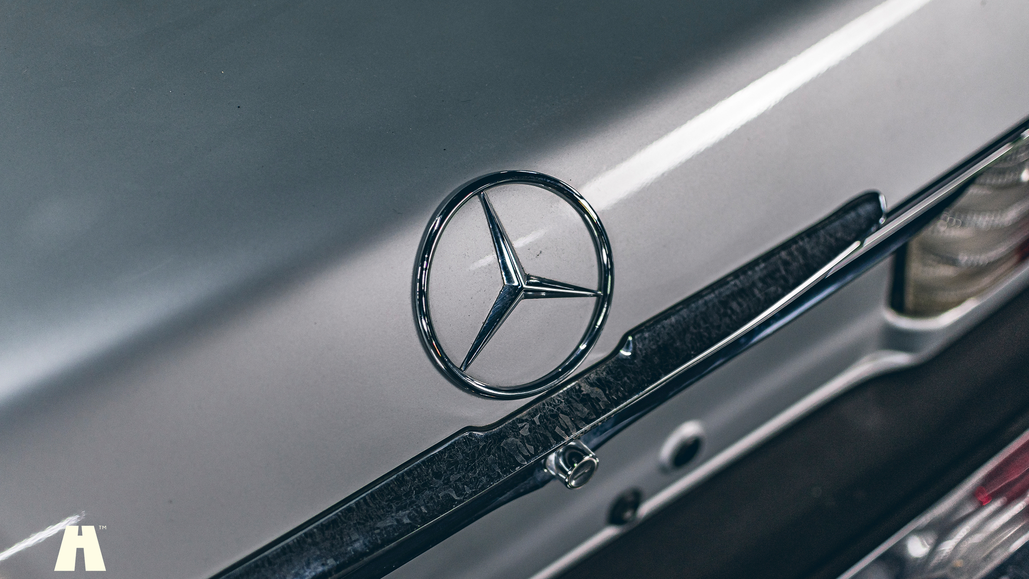 Exteriörbild på 1974 Mercedes SLC450 Project