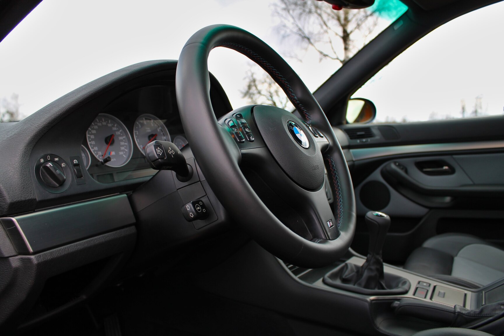 Interiörbild 2003 BMW M5