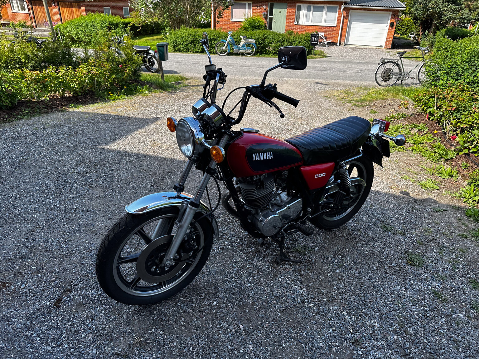 Aussenfoto 1979 Yamaha SR500