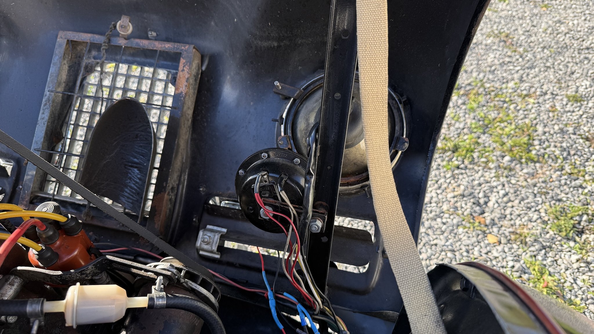 Image of 1960 Saab 96 (3) mechanics