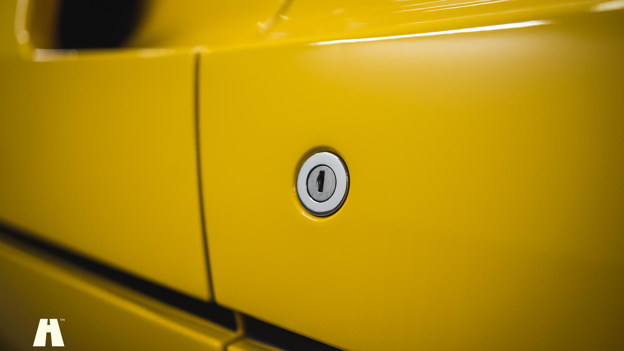 Aussenfoto 1986 Ferrari 328 GTB
