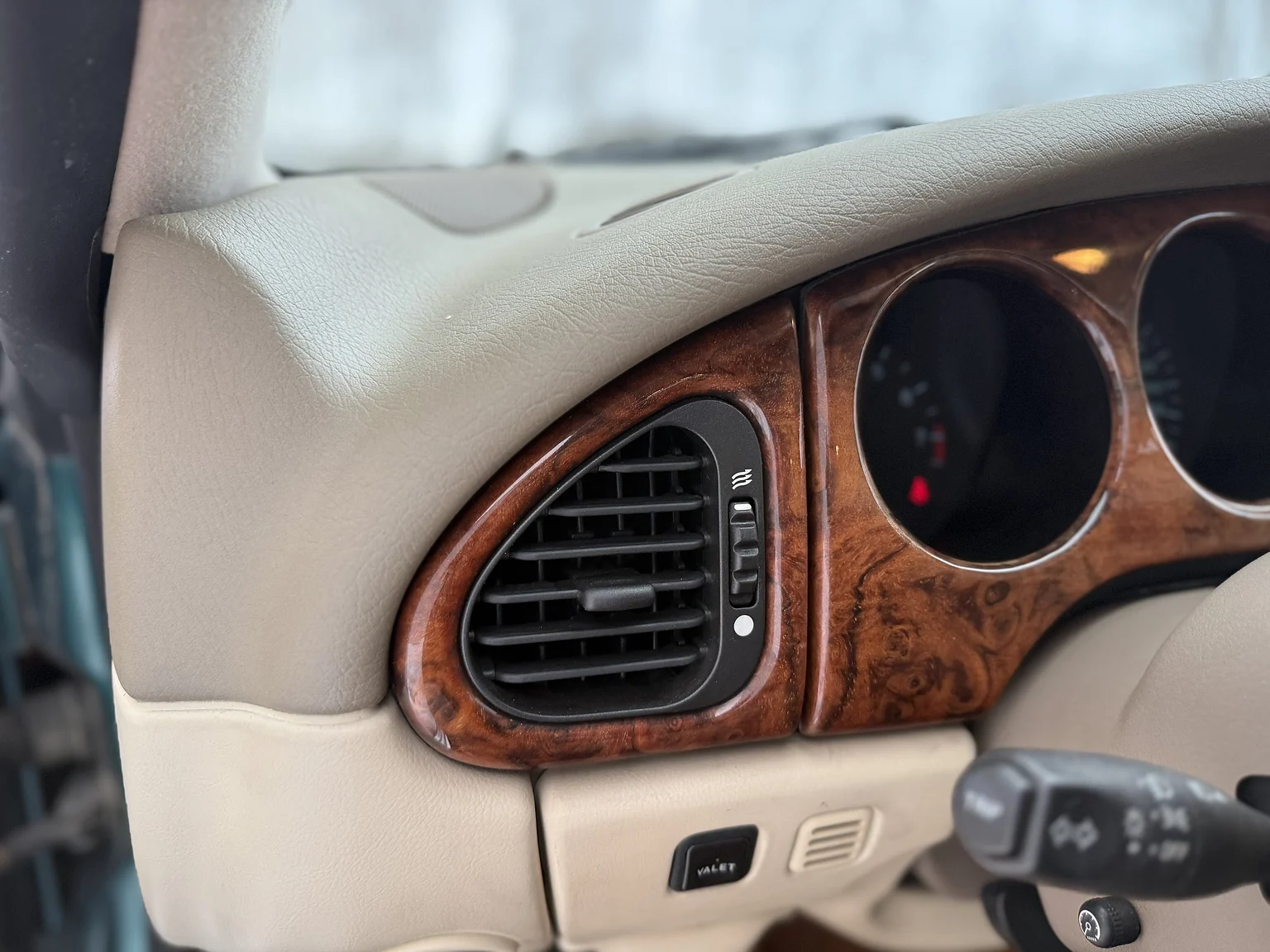 Interiörbild 1997 Jaguar XK8 (19)