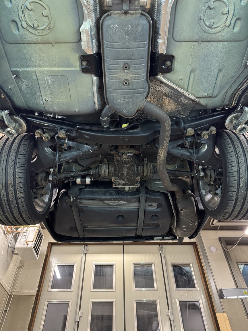 Image of 1996 BMW 520i Touring mechanics
